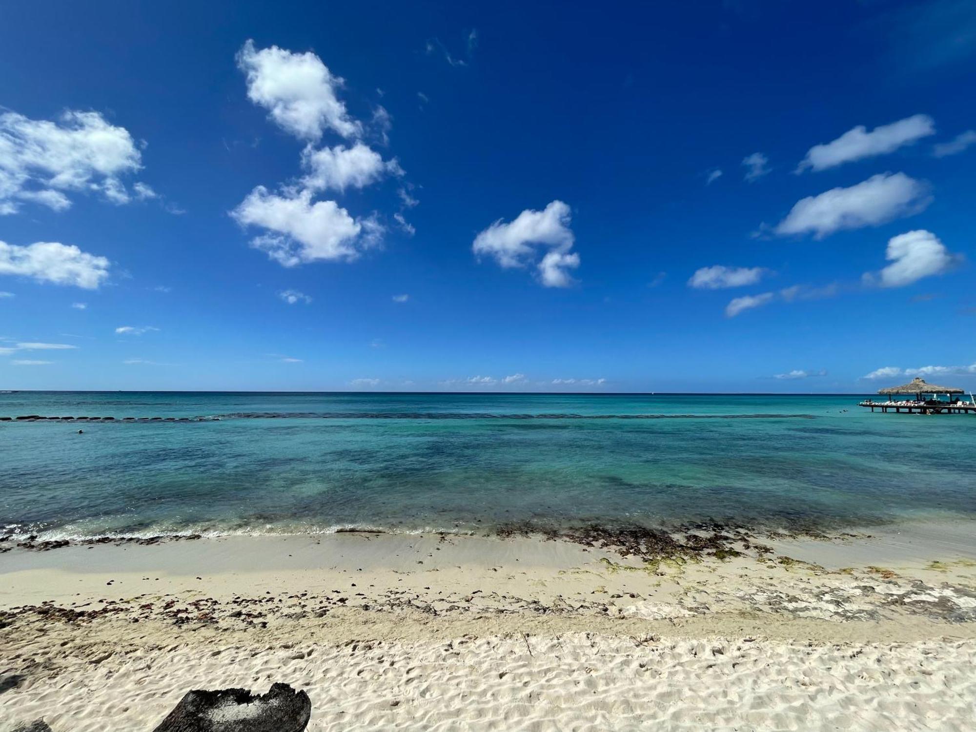 2br Beachfront W View 71 *
