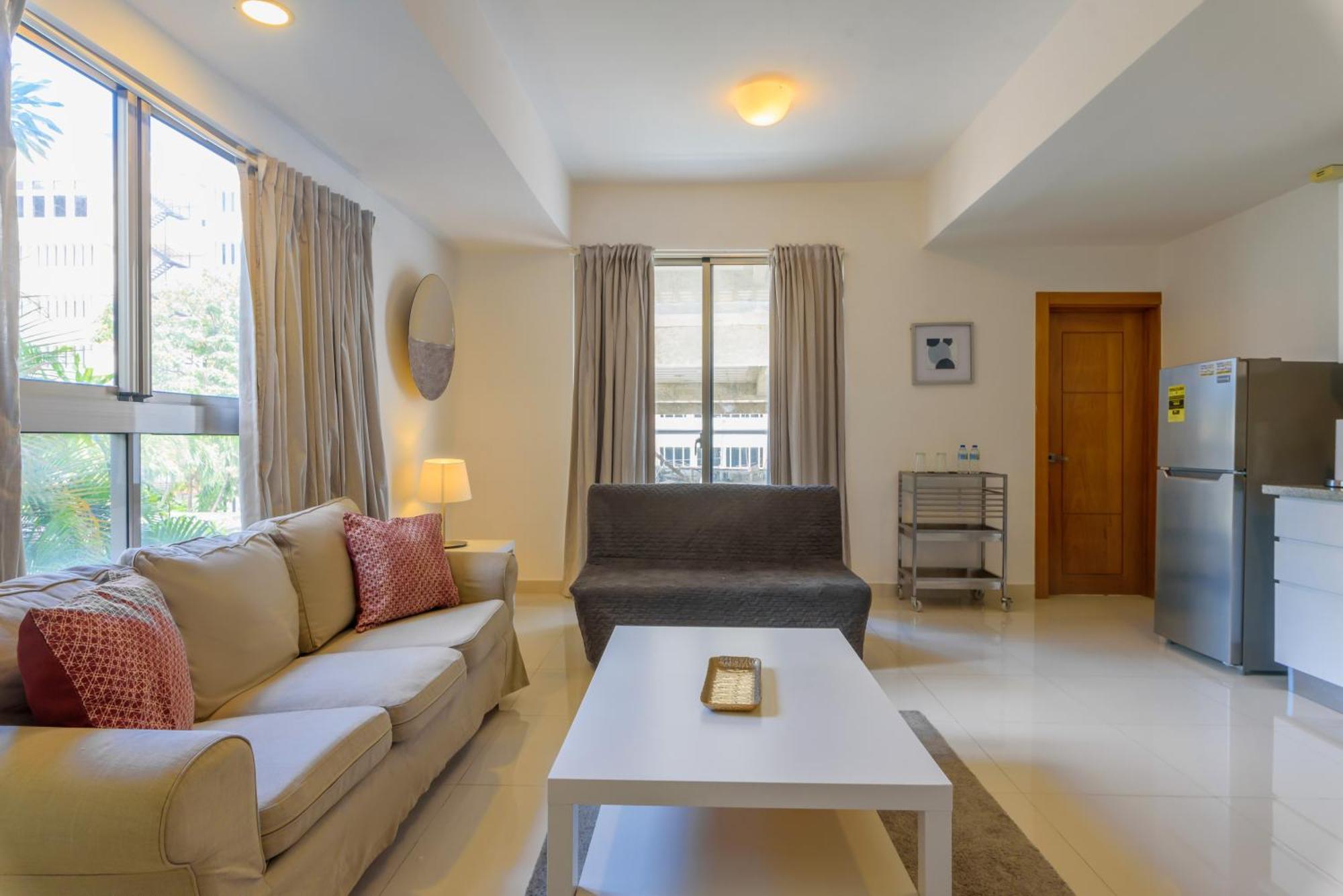 Escape Apartment, Balcony, Pool & Gym In La Julia Santo Domingo