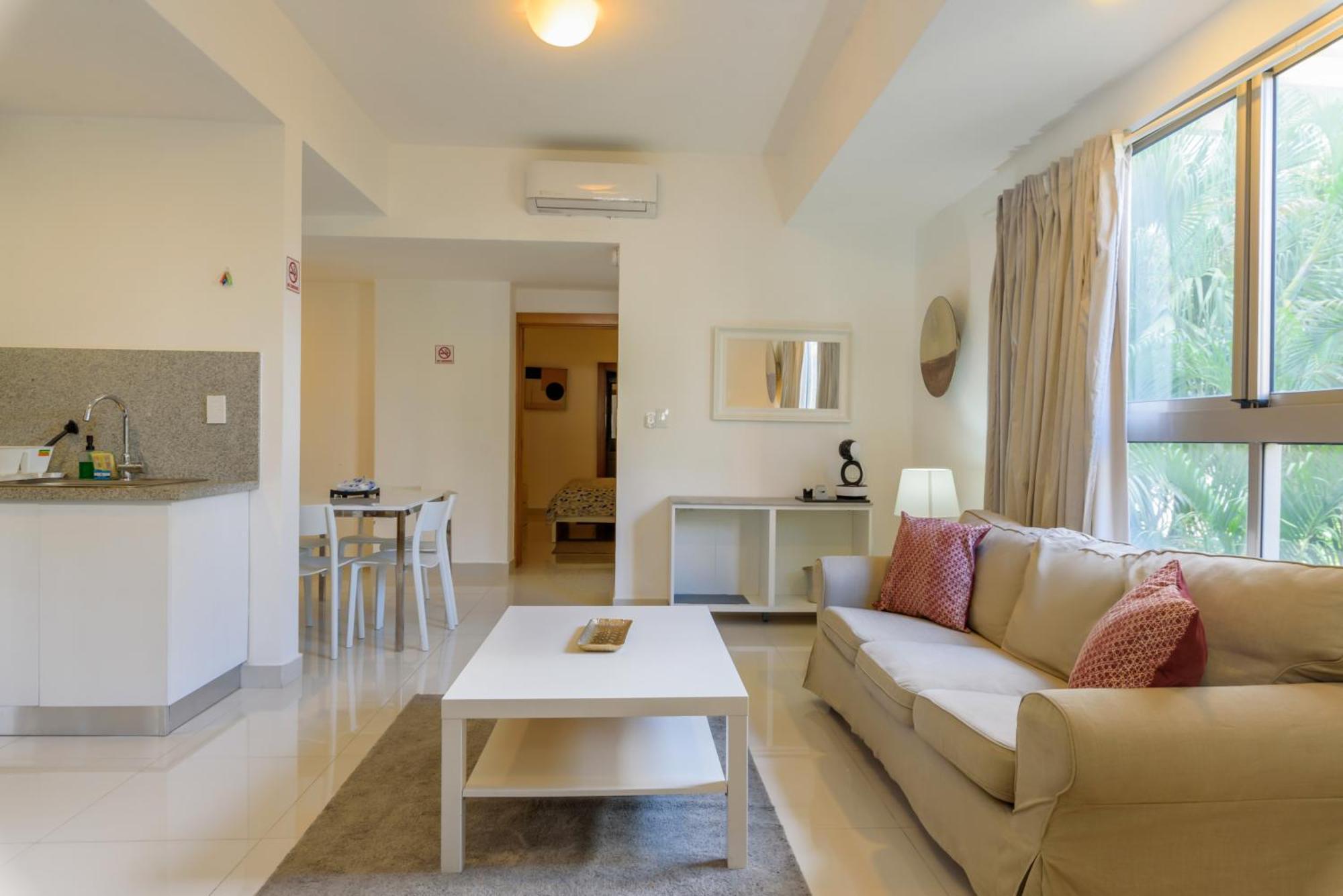 Escape Apartment, Balcony, Pool & Gym In La Julia Apartment Santo Domingo