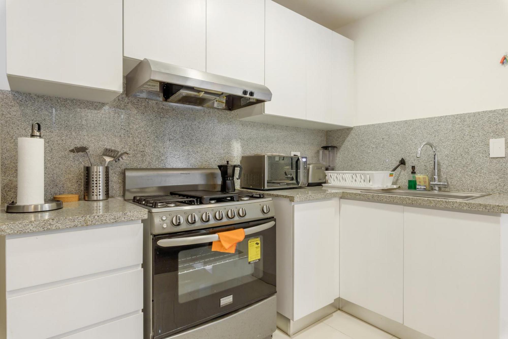 Escape Apartment, Balcony, Pool & Gym In La Julia Santo Domingo