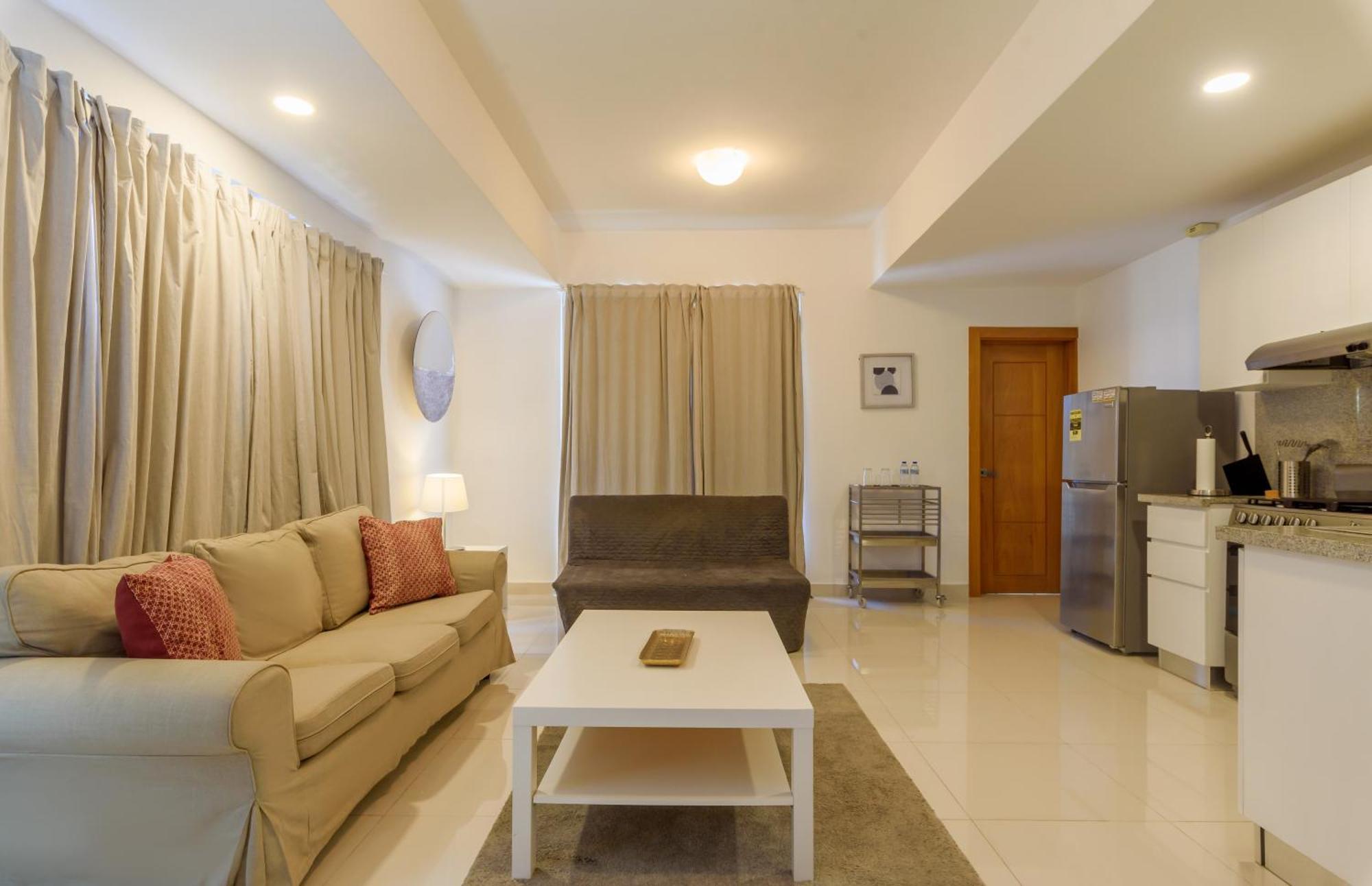 Escape Apartment, Balcony, Pool & Gym In La Julia Apartment *