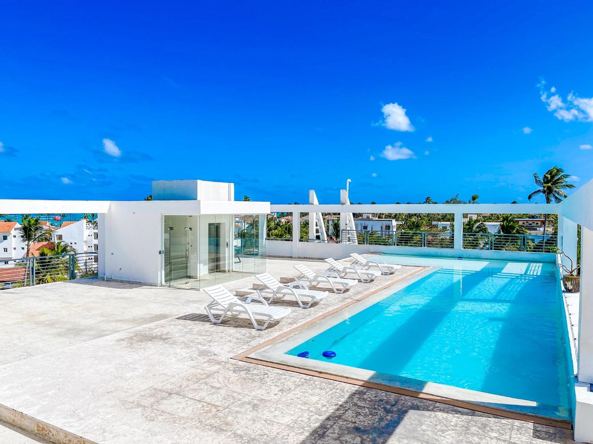 Hotel And Ducassi Rooftop Pool - Club & 5*