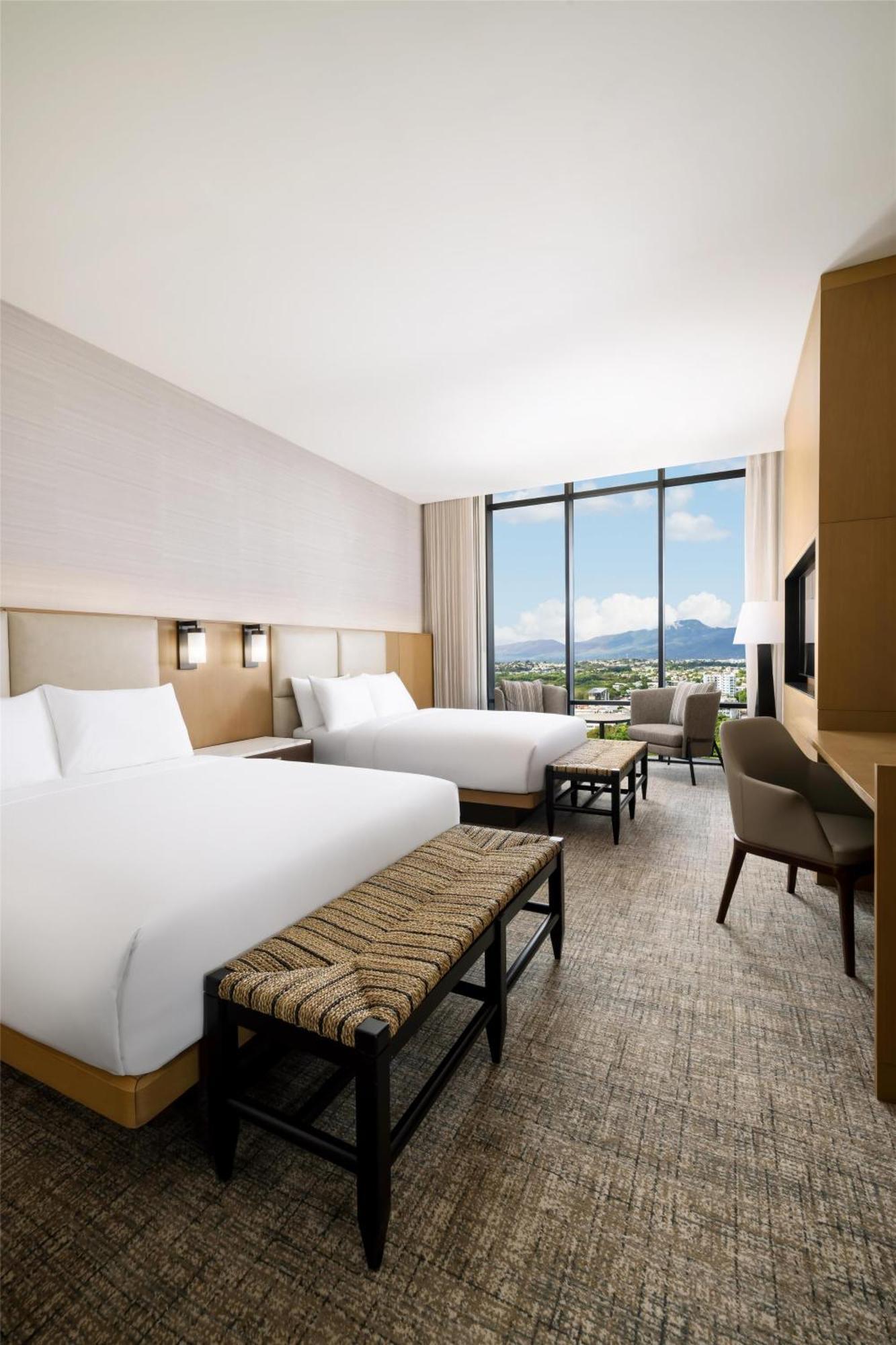Santiago, Curio Collection By Hilton 4*