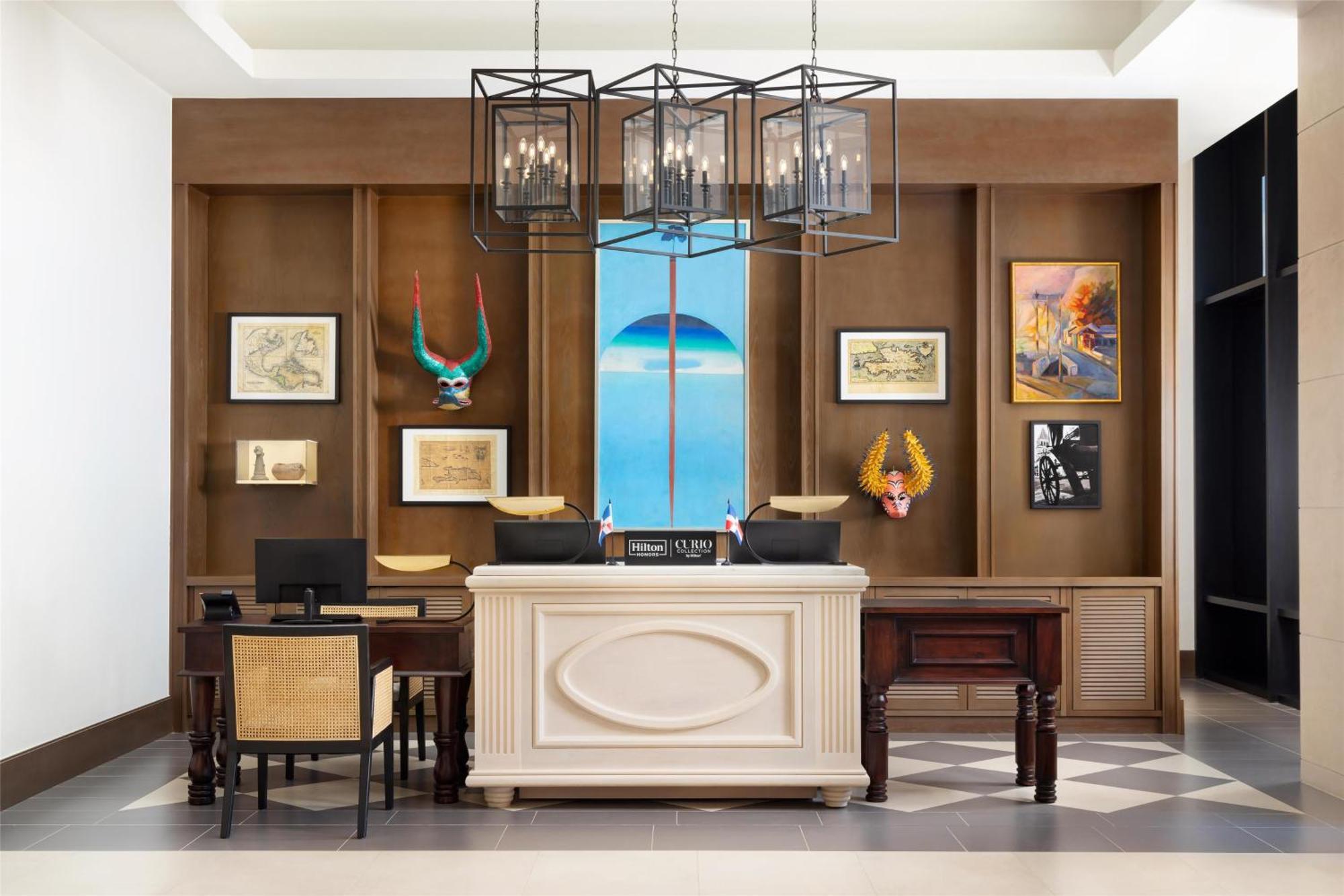 Santiago, Curio Collection By Hilton Hotel