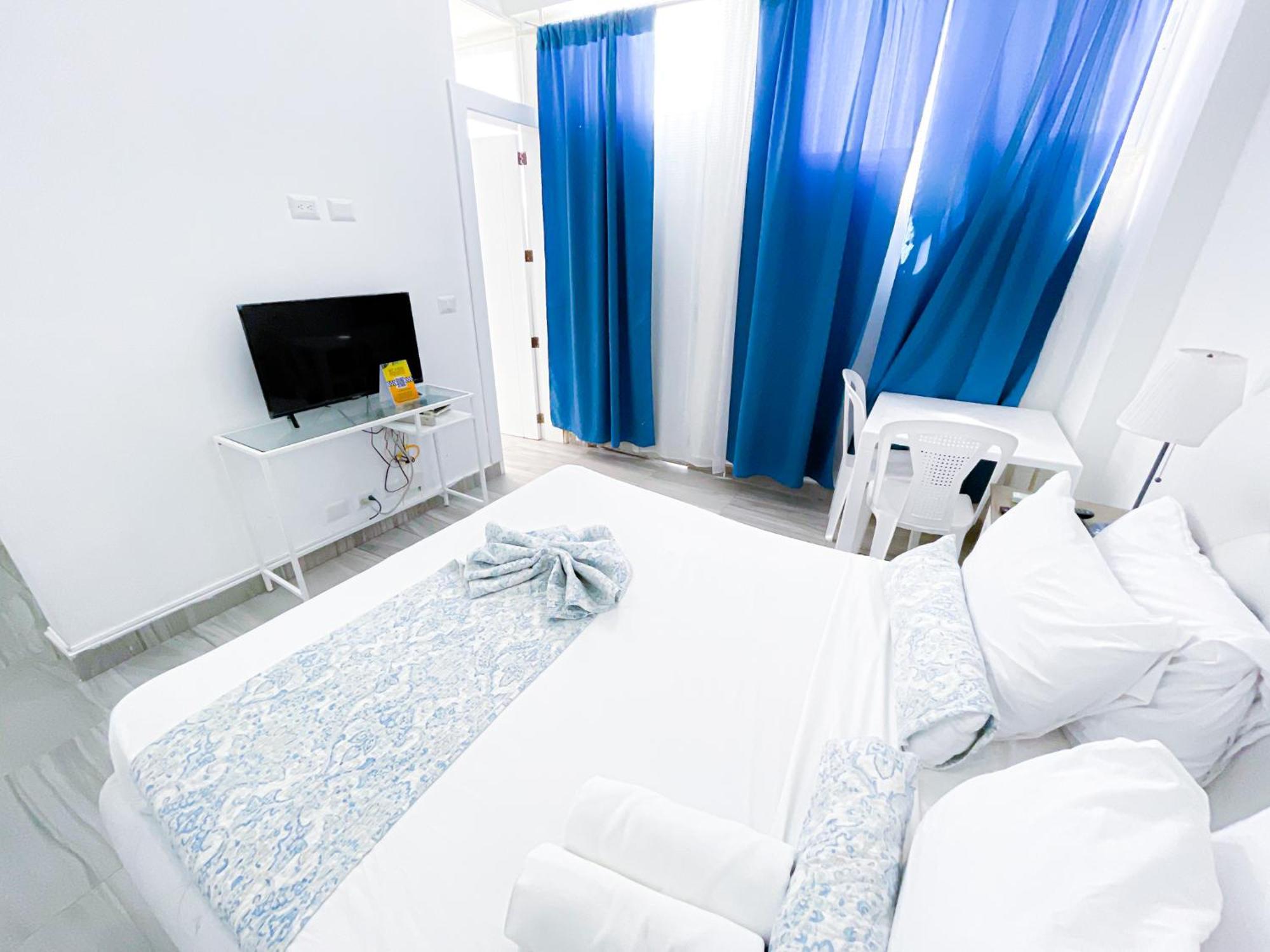 Hotel And Ducassi Rooftop Pool - Club & 5*