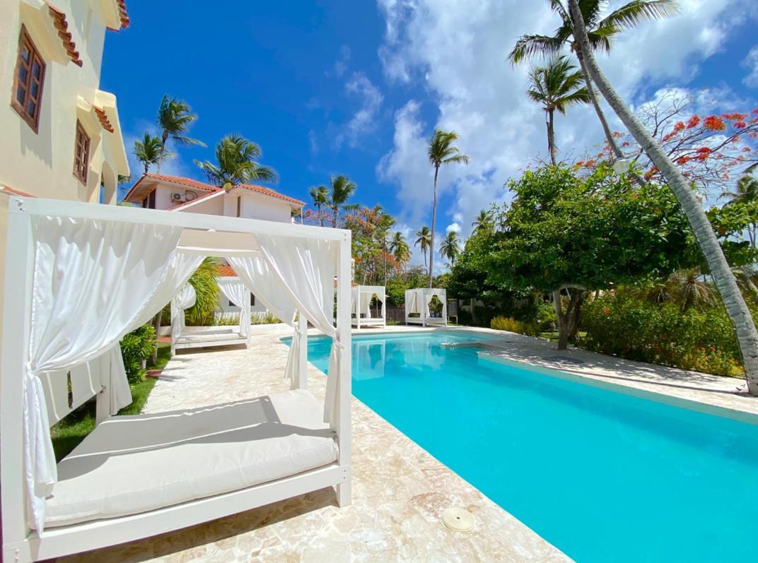 & With Pool And Ocean View Playa Corales