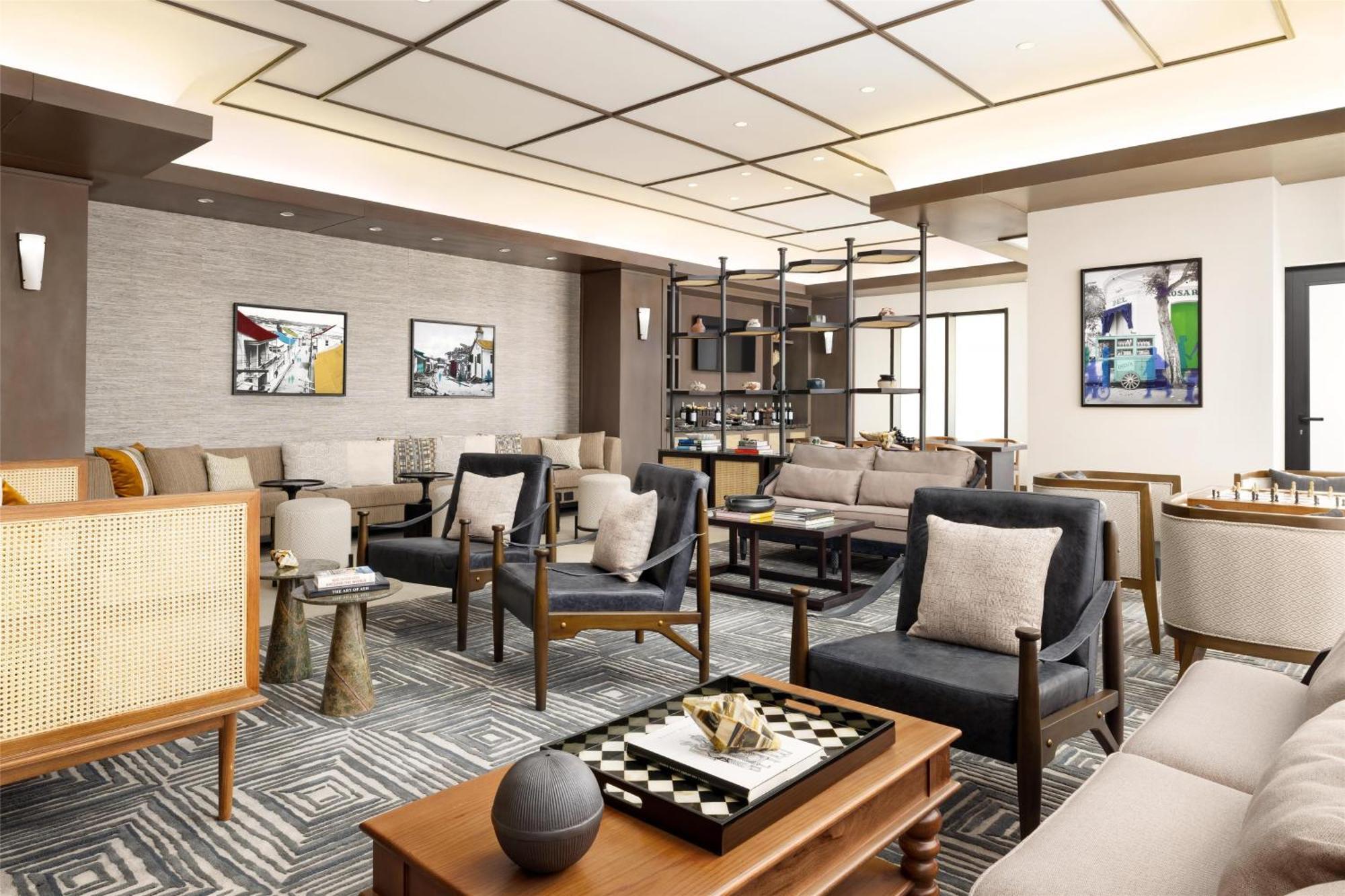 Santiago, Curio Collection By Hilton