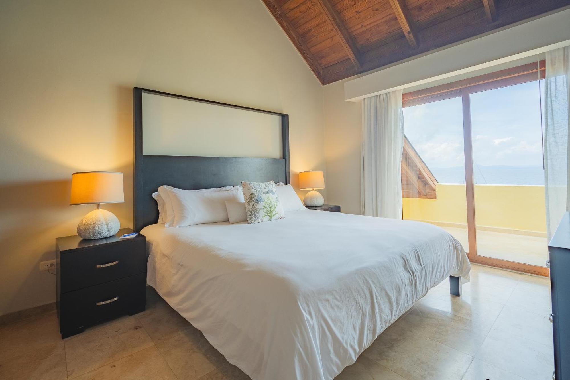 Hotel The Bannister & Yacht Club By Mint Samana