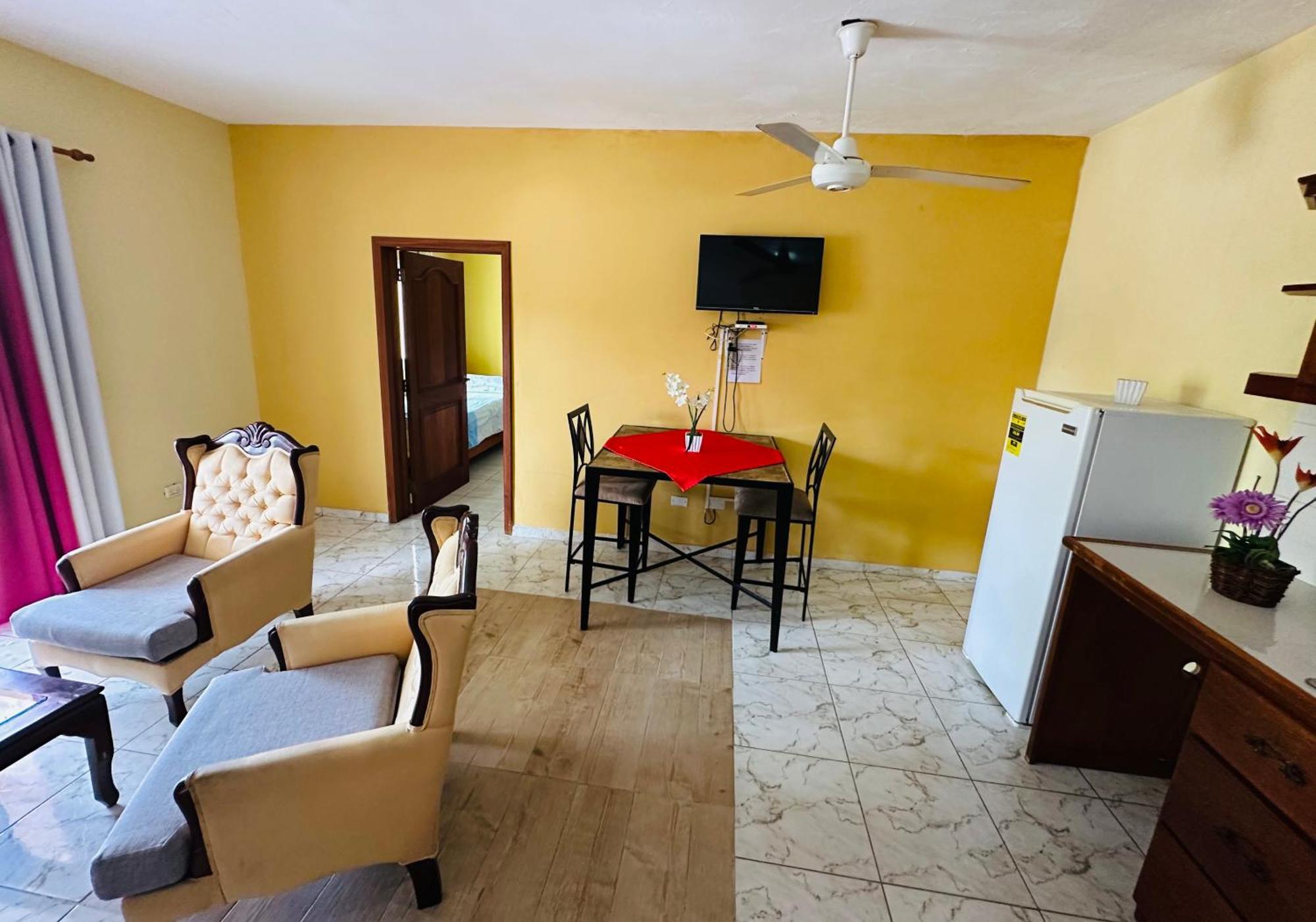 Michaela Aparthotel 3*