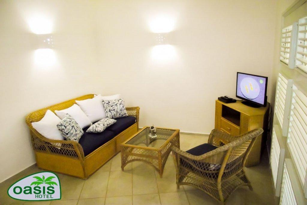 Oasis Terrenas Aparthotel 3*