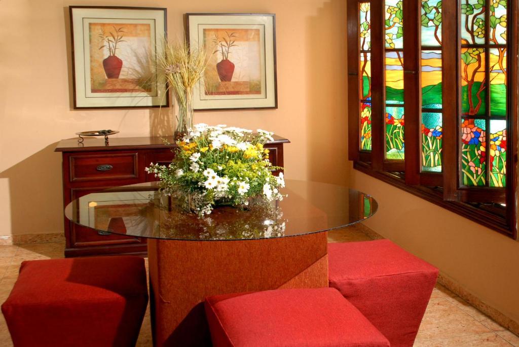 Hotel Colonial 3*