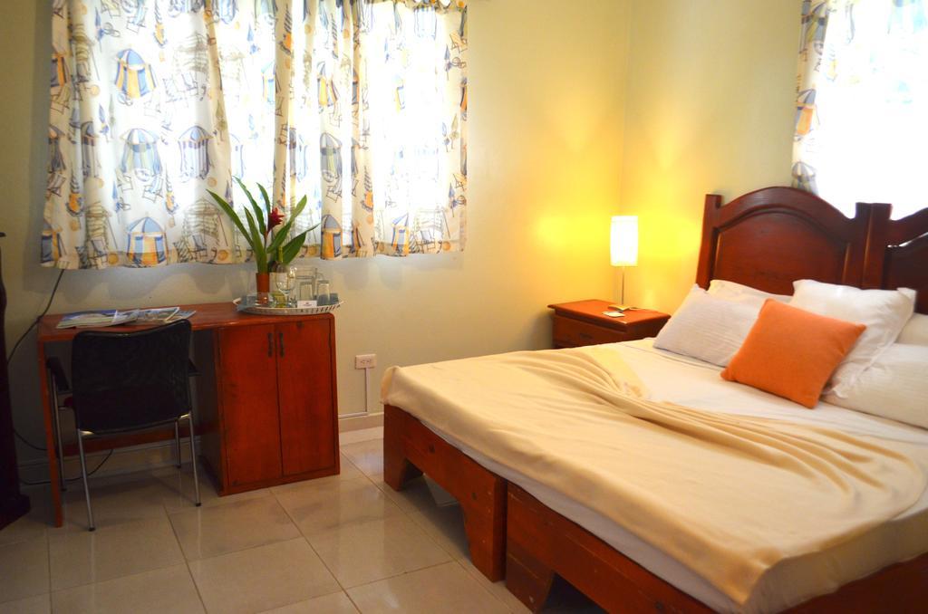 Hotel La Saladilla Beach Club Barahona