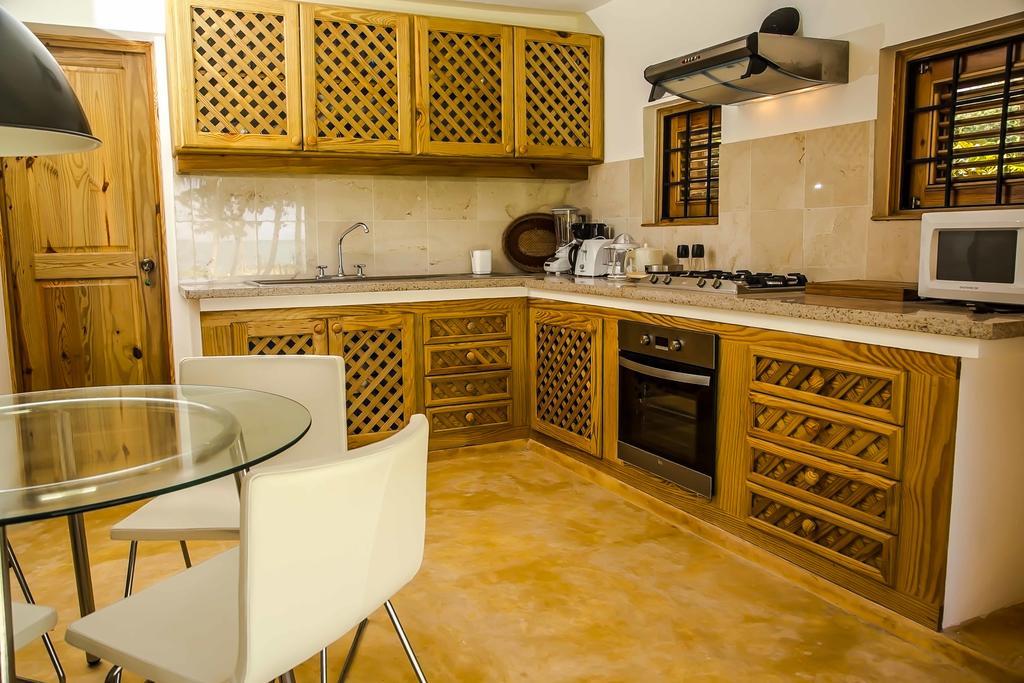 Apartment Jasmine La Playita - Ocean Front