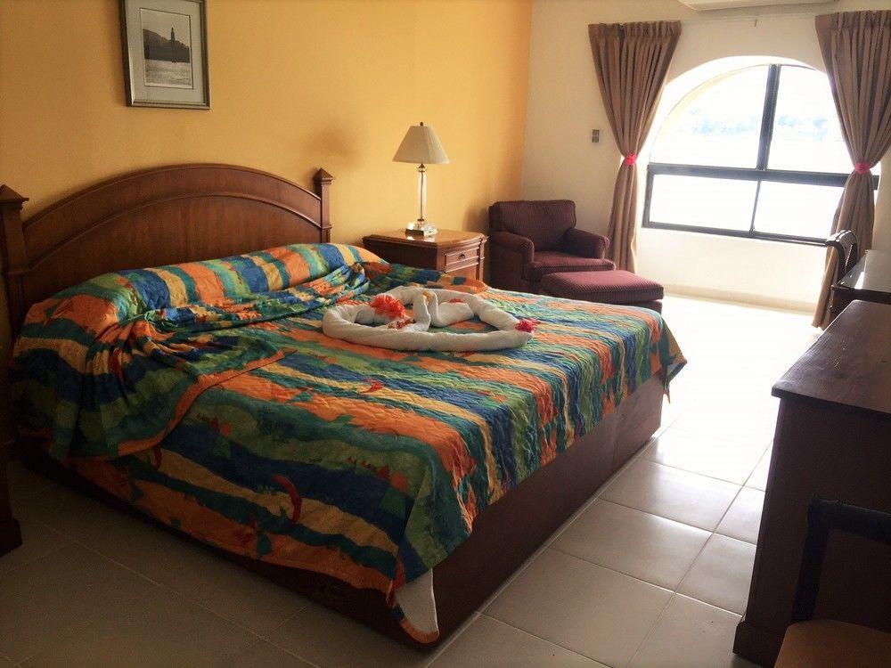 Hotel Exxtraordinary - Bellamar 3*