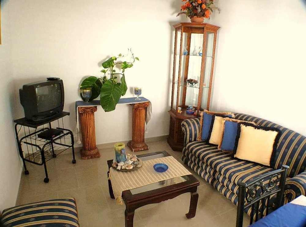 Hotel Vlc *