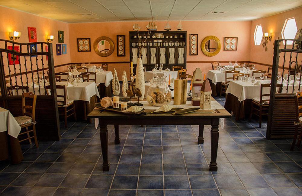 Hotel Capriccio Mare Y Restaurante 3*