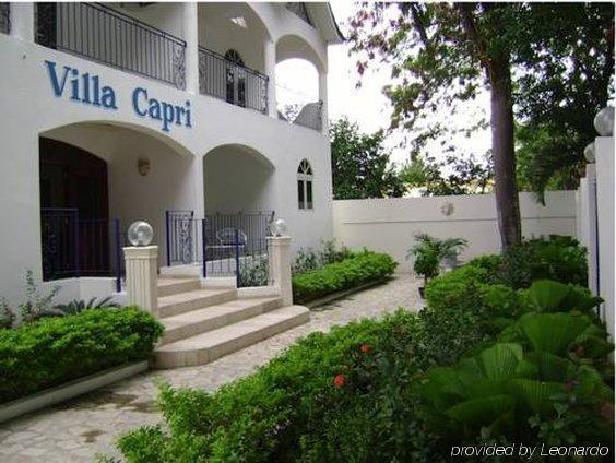 Capri 3*