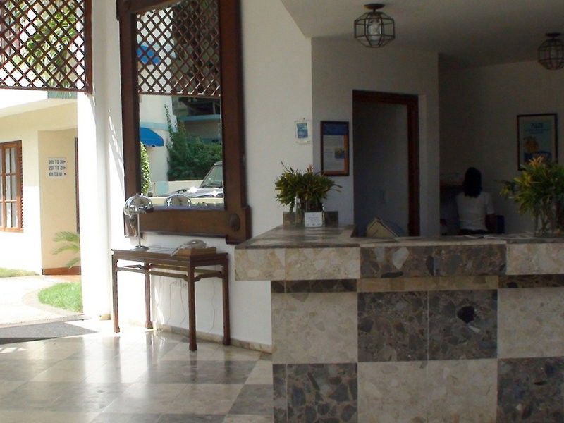Hotel By The Sea 3*