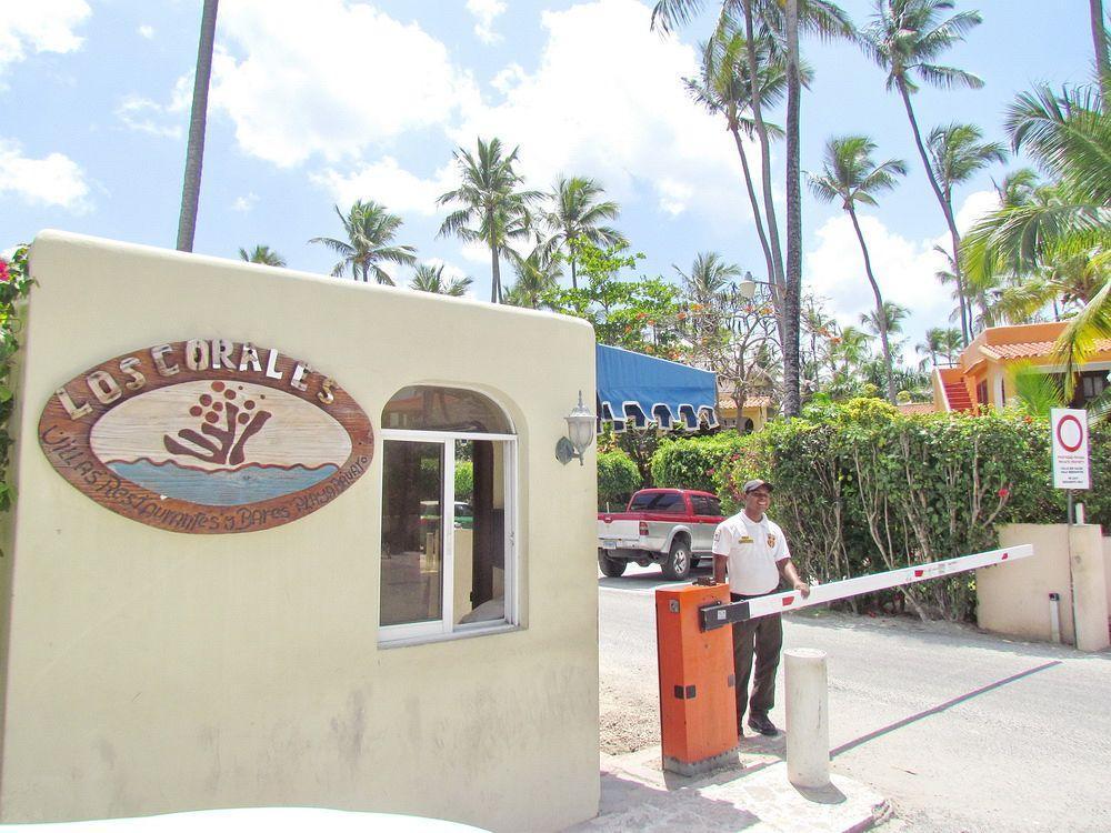 Hotel Aventura Village Los Corales Beach And 5*