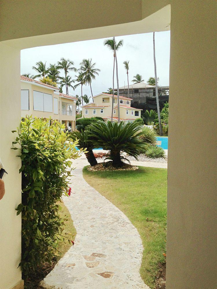 Aventura Village Los Corales Beach And Hotel