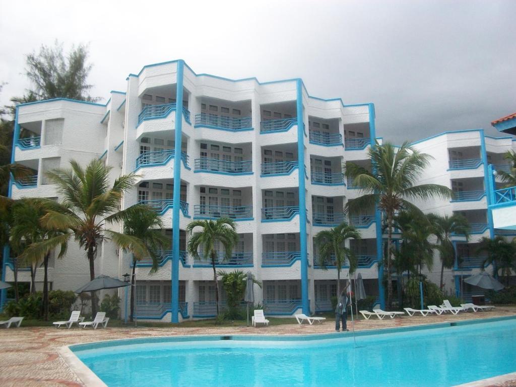 Hotel Costa Larimar 3*