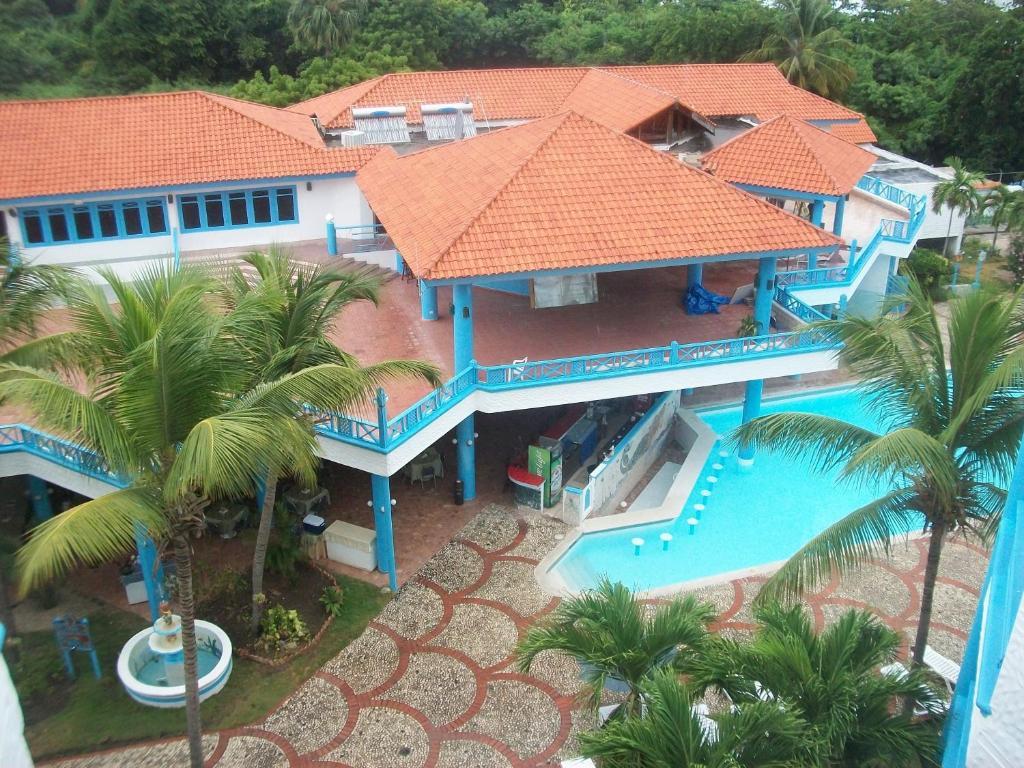 Hotel Costa Larimar 3*