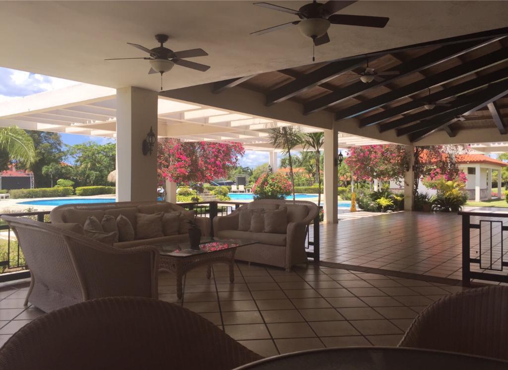 Villamorametro Villa