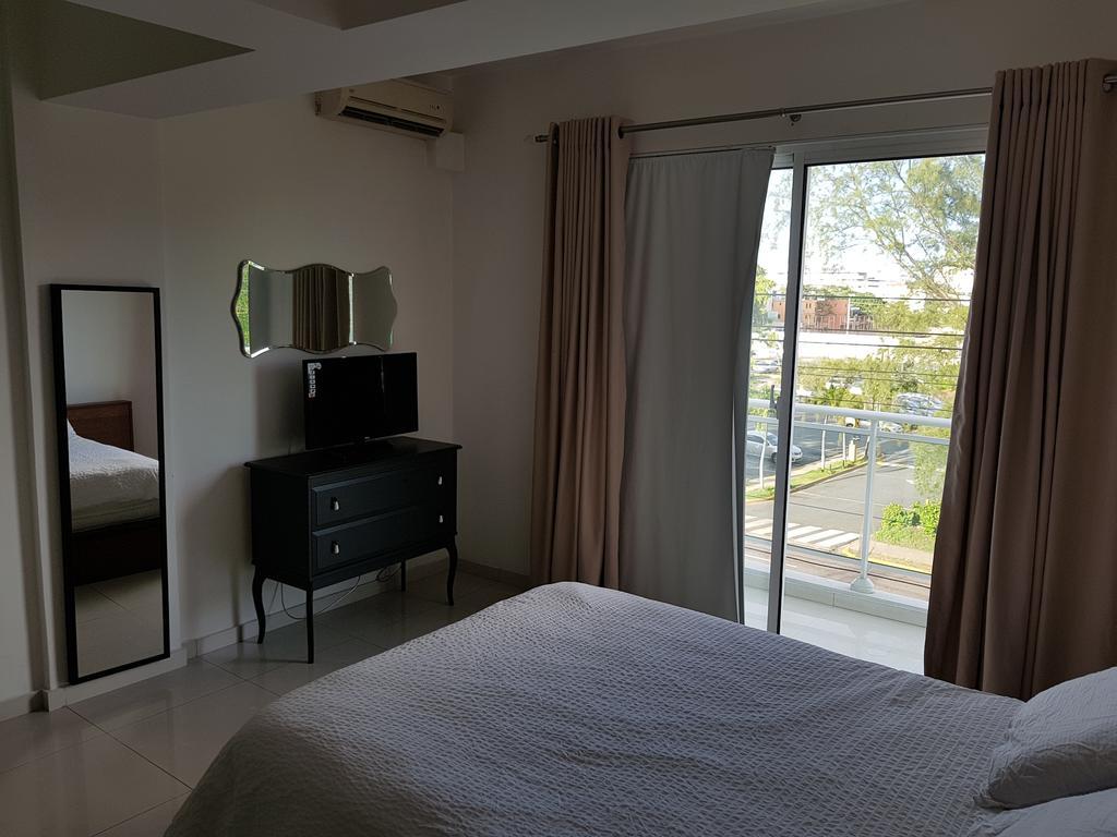 Lincoln Apartment