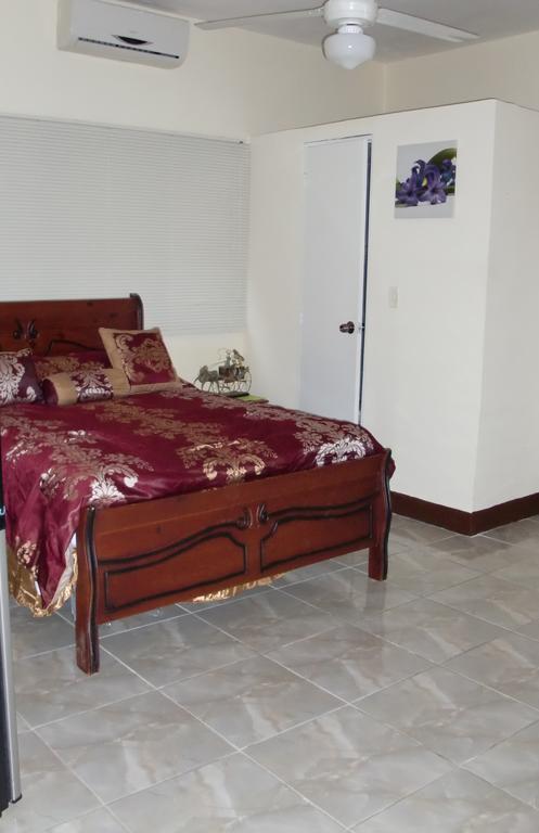 Adam Suites 3*