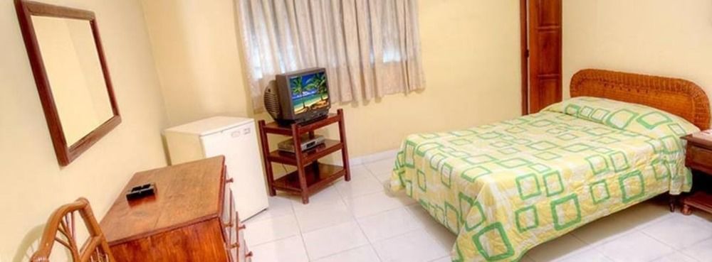 Plaza Colonial Aparthotel 3*