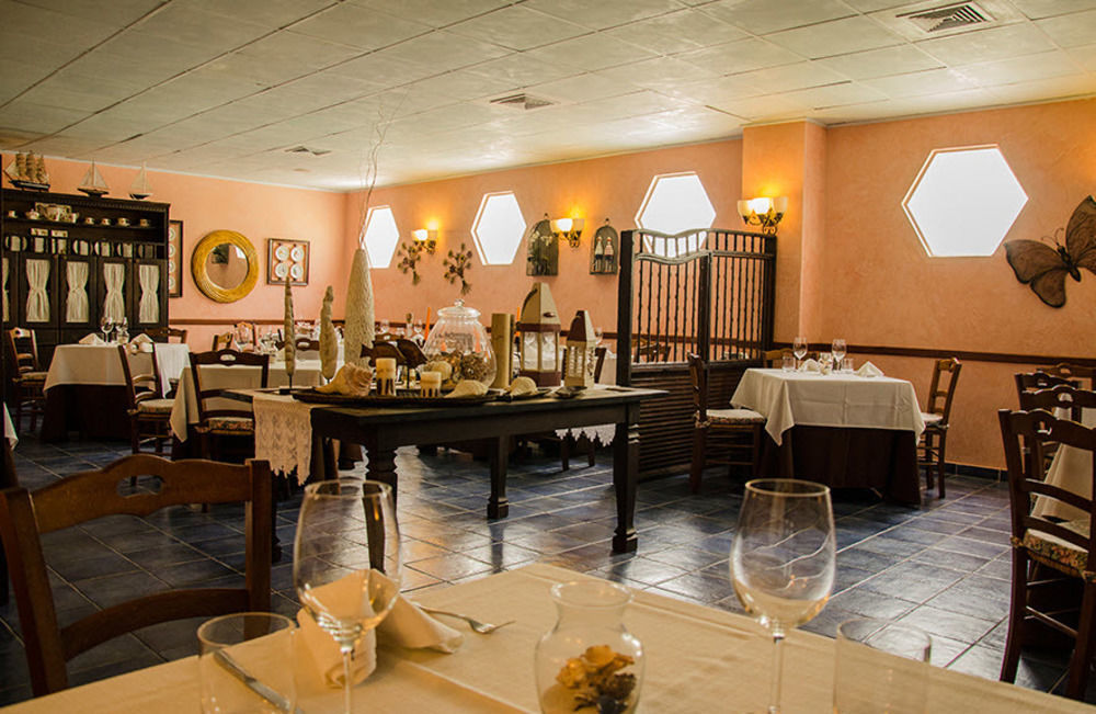 Capriccio Mare Y Restaurante 3*