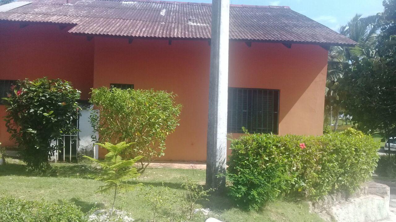 Las Pascualas Beach 93b1