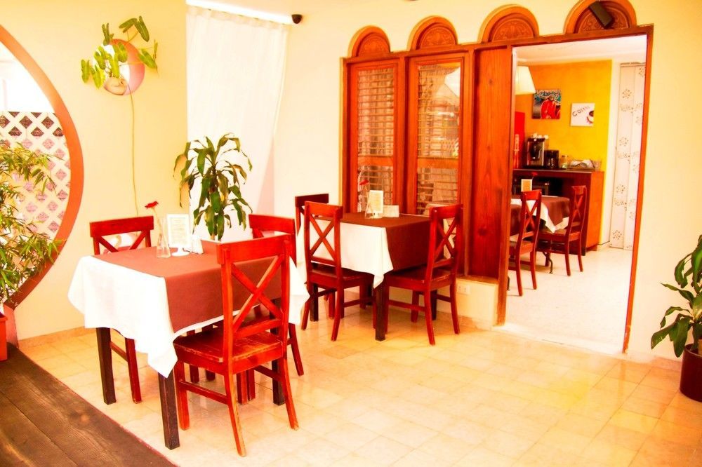 Bed & Breakfast Via Emilia B&B Restaurante Santiago De Los Caballeros