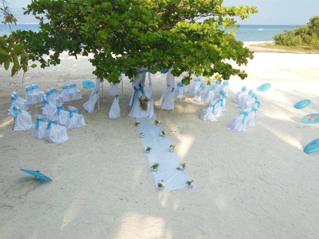 Costa Larimar Hotel 3*