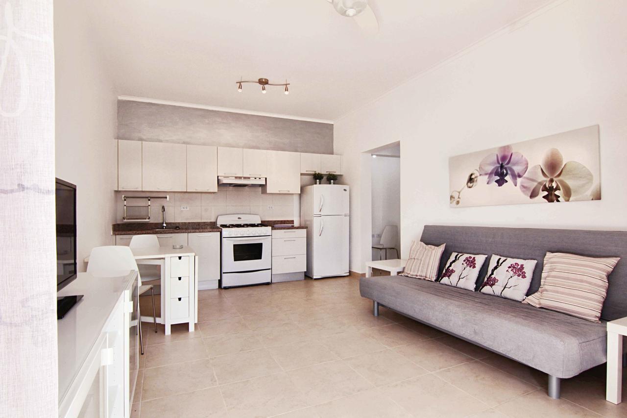 Modern Dominicus Apartment