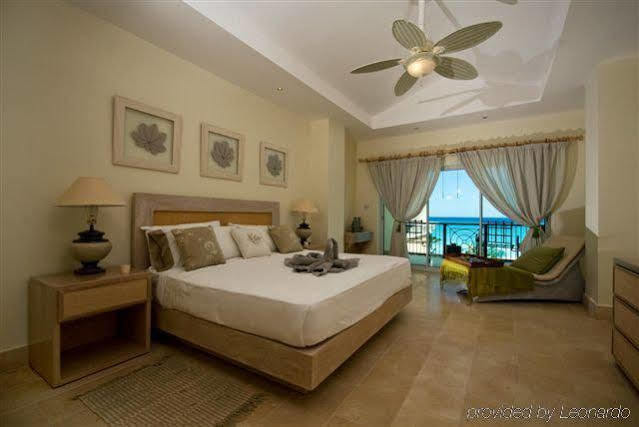 Hotel Aquamarina Luxury Residences