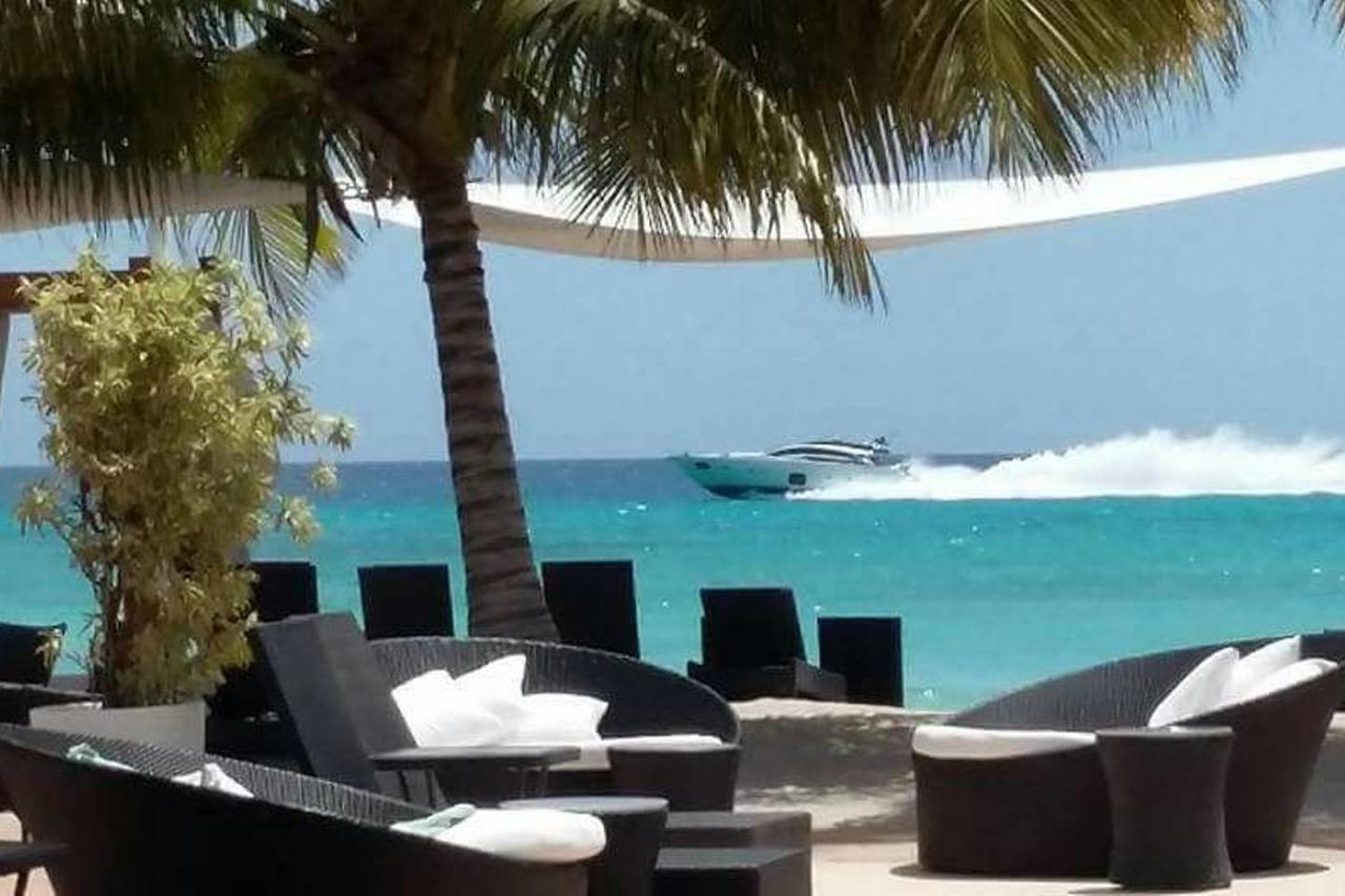 Titty's Paradise Bayahibe