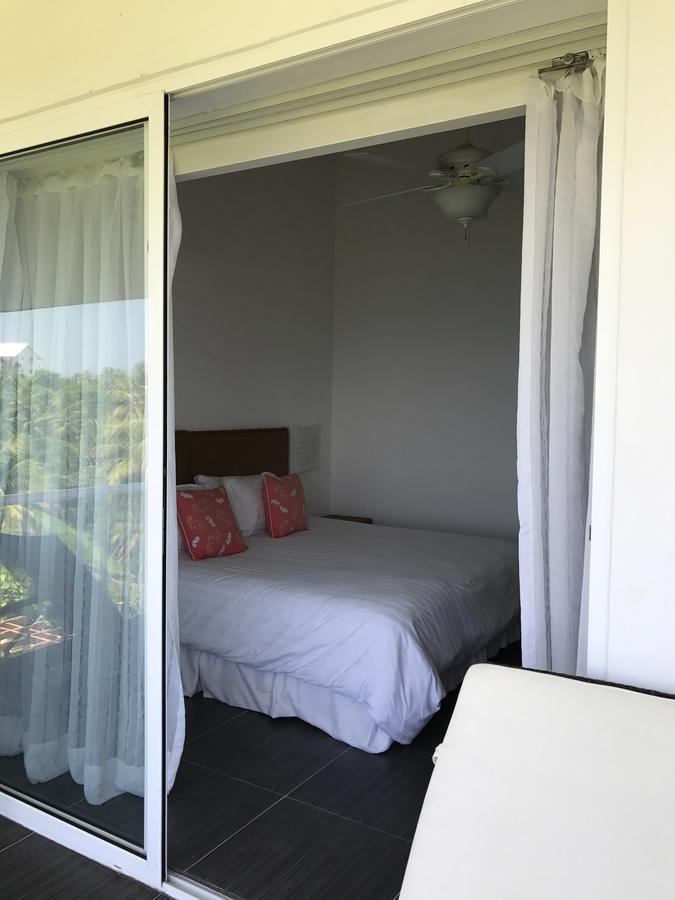 Aparthotel Vista Mare Ocean View Floor Condo, *