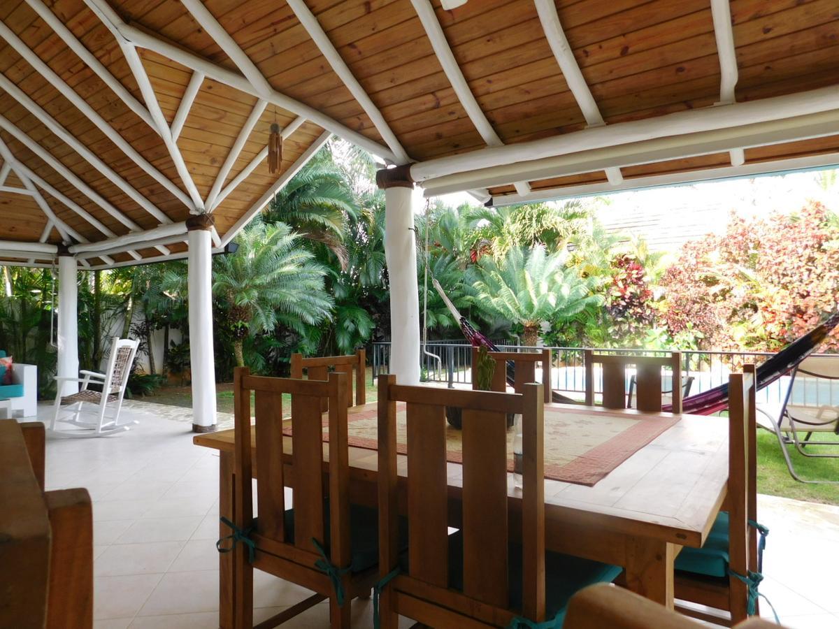 Coco Beach Villa *