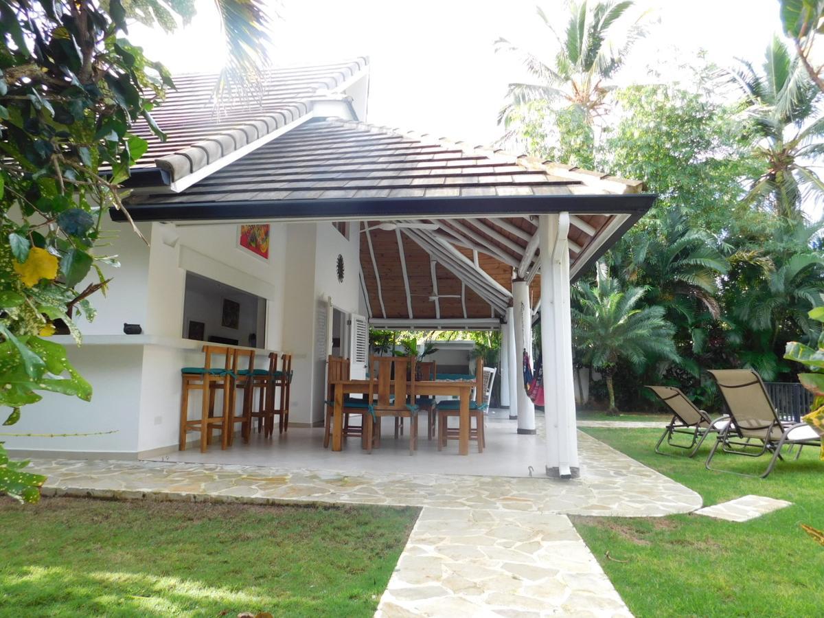 Coco Beach Villa *