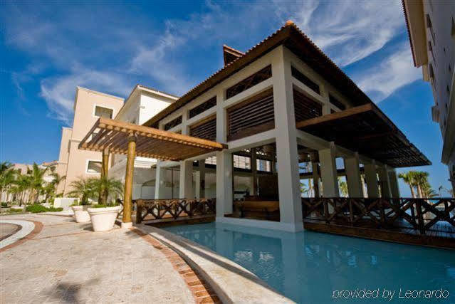 Hotel Aquamarina Luxury Residences 4*