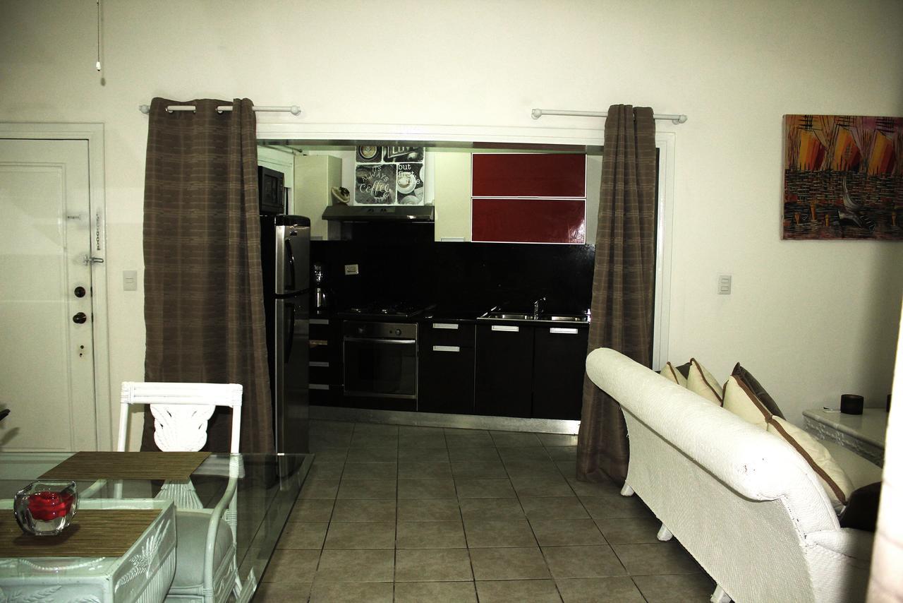 Los Corales Apartment *
