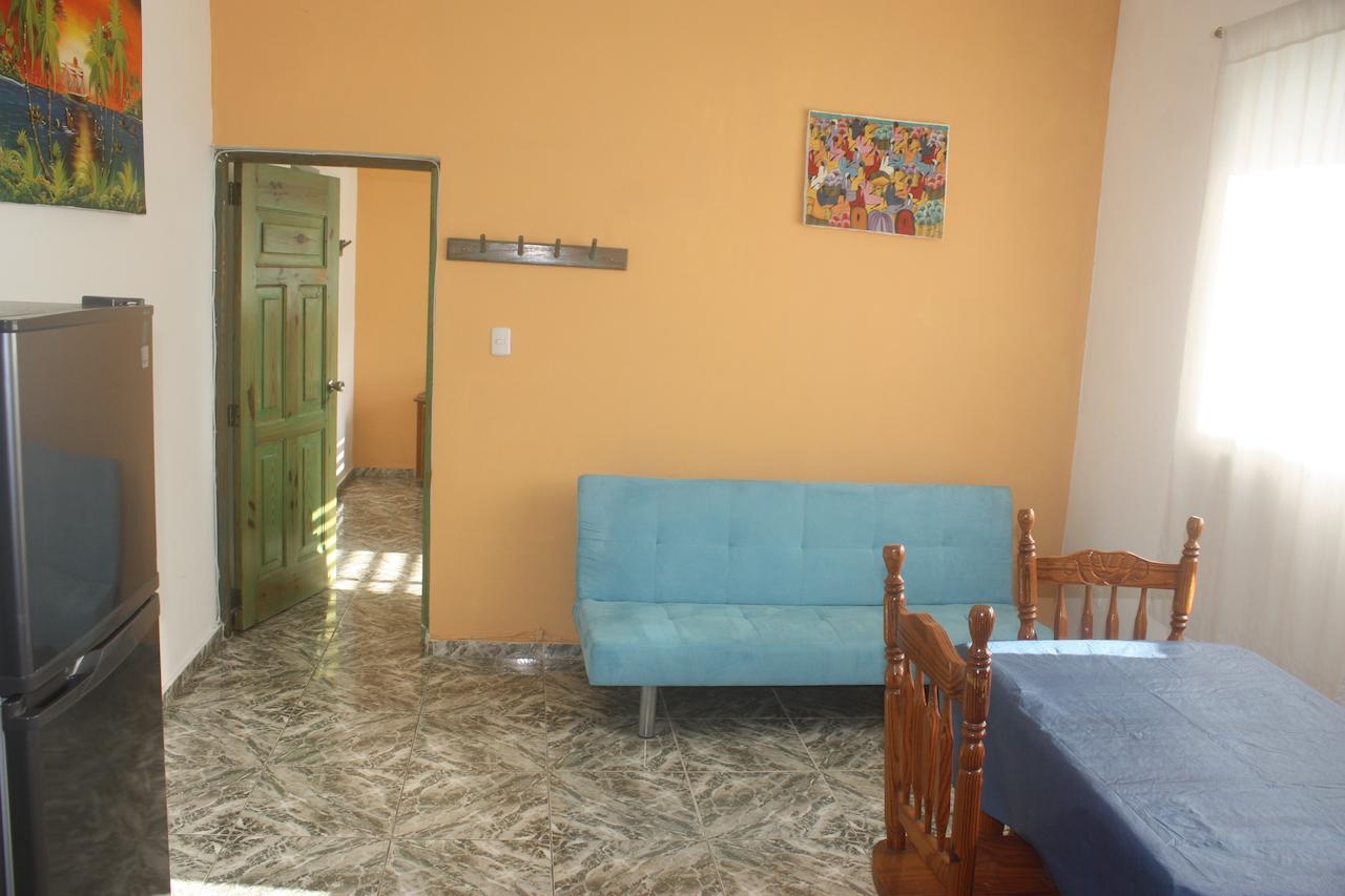 Carla Aparthotel 2*