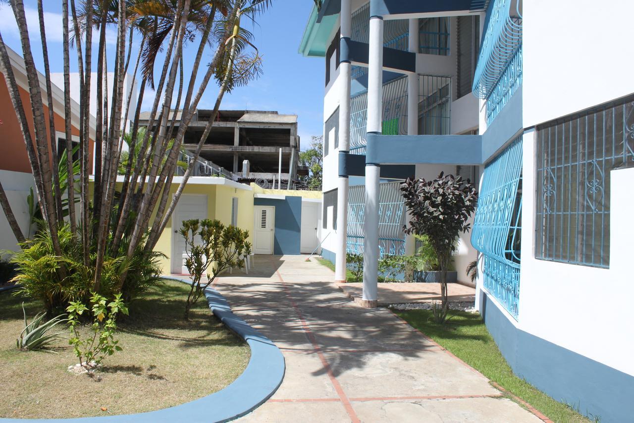 Carla Aparthotel