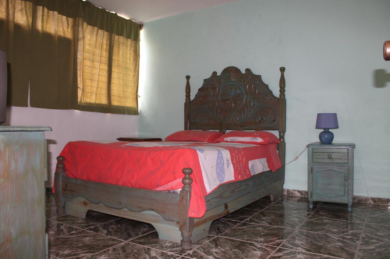Carla Aparthotel