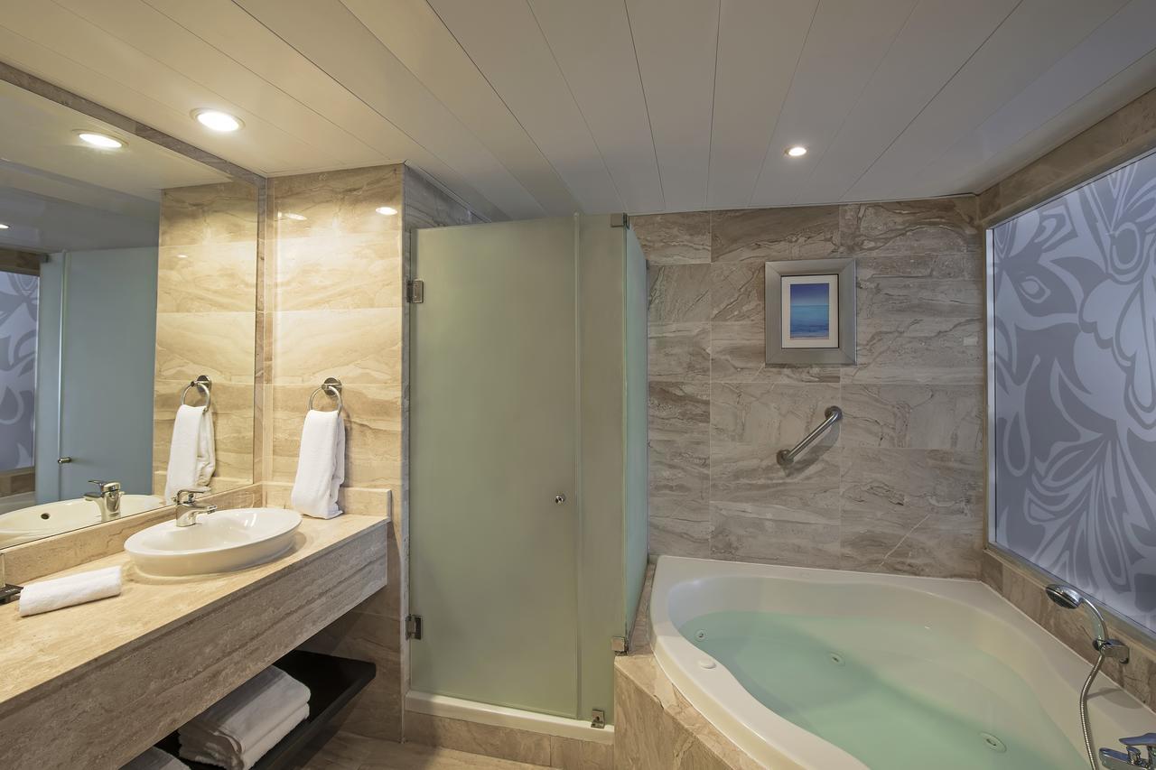 Hotel Privilege Club At Ocean Blue & Sand Punta Cana