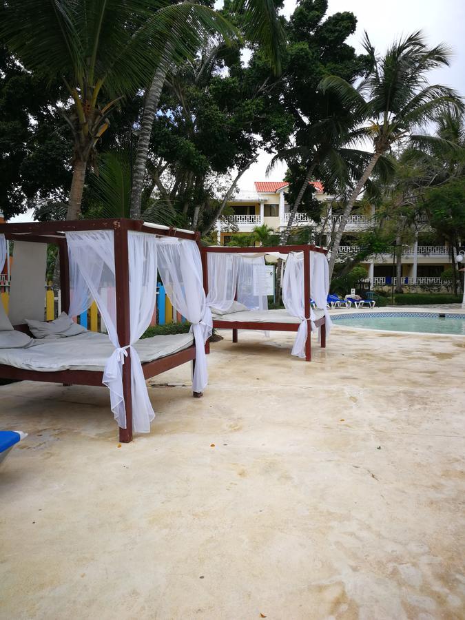 Venesa Boca Chica