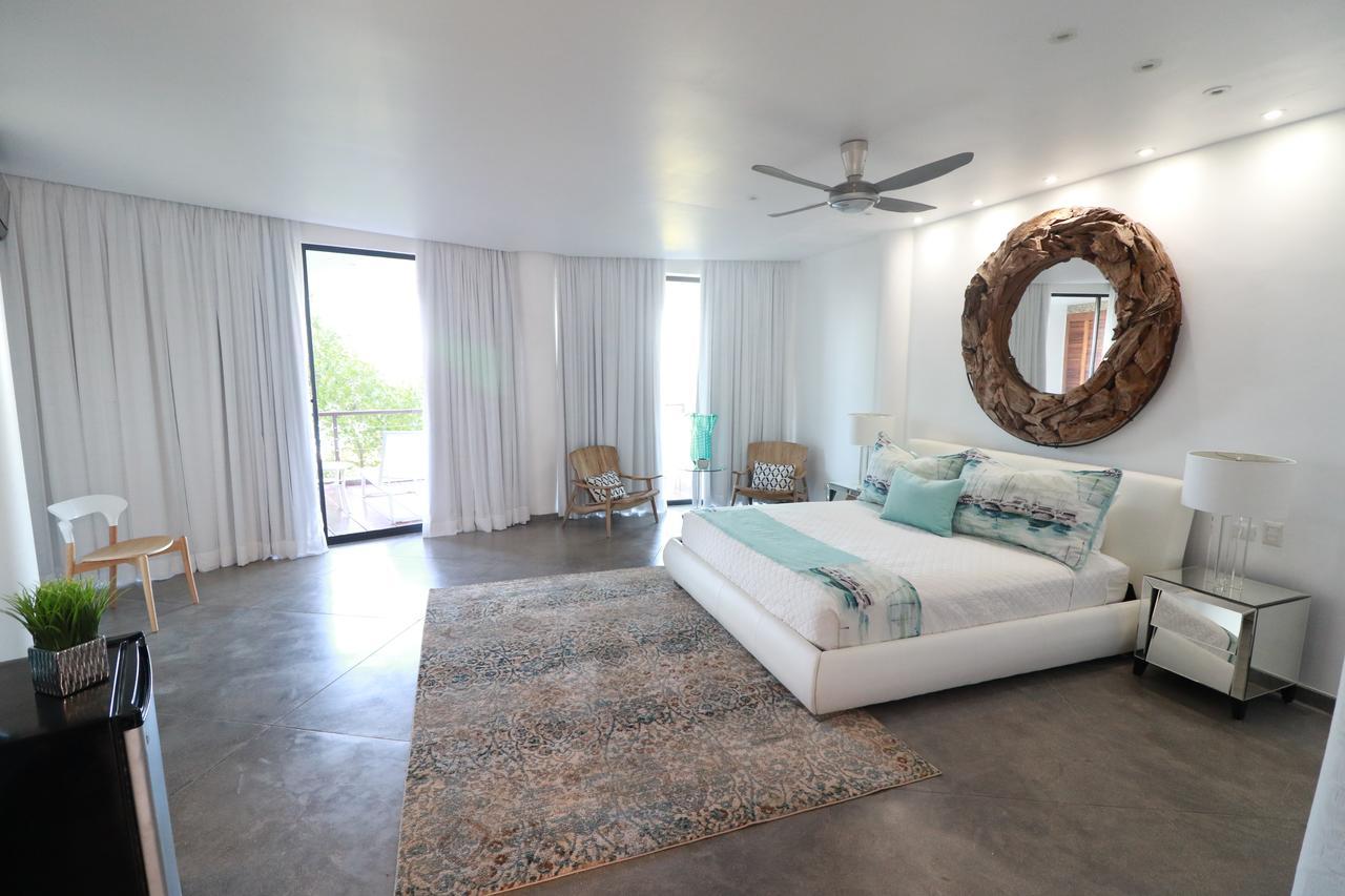 Hotel Casa Esferica 4*