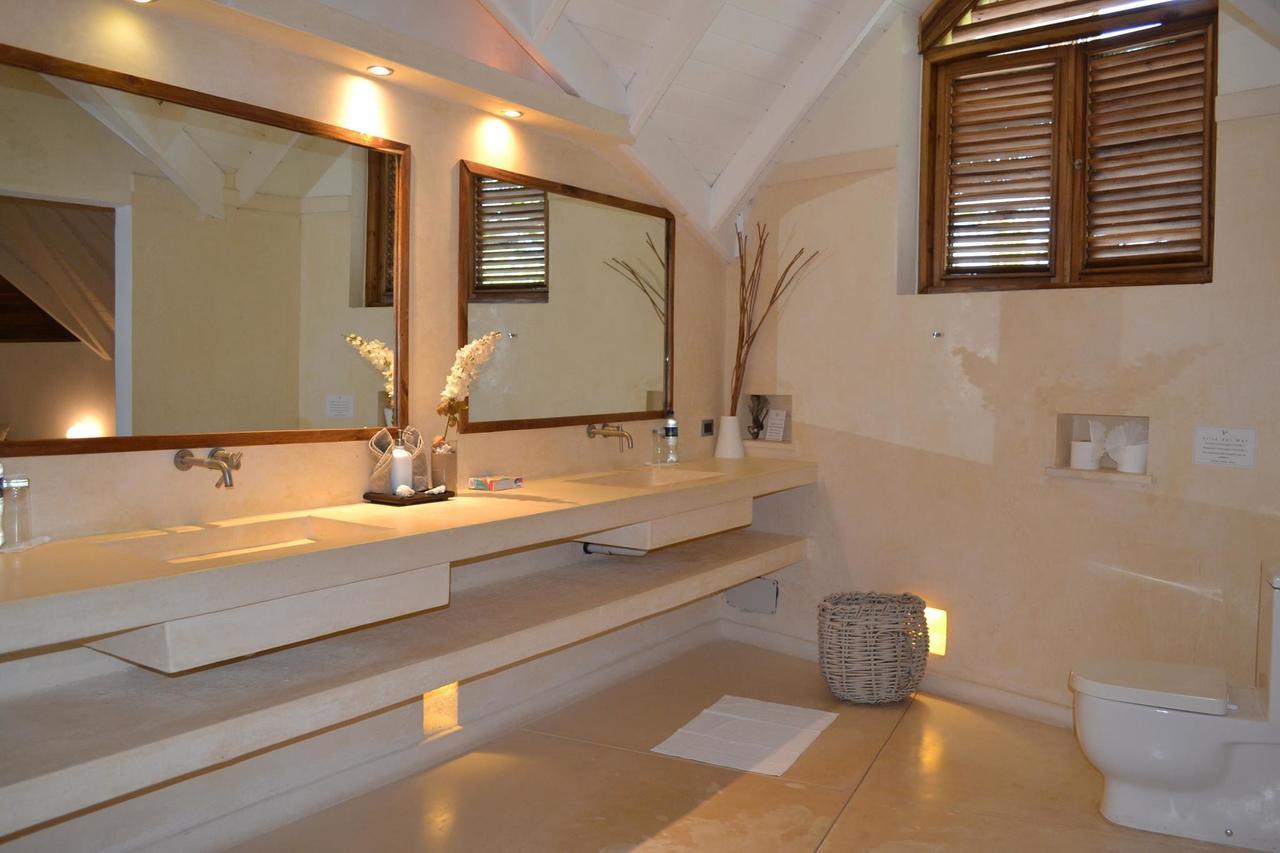 Beachfront Luxury Villa
