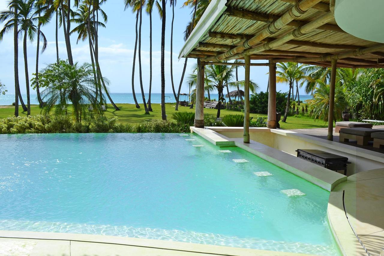 Villa Beachfront Luxury *